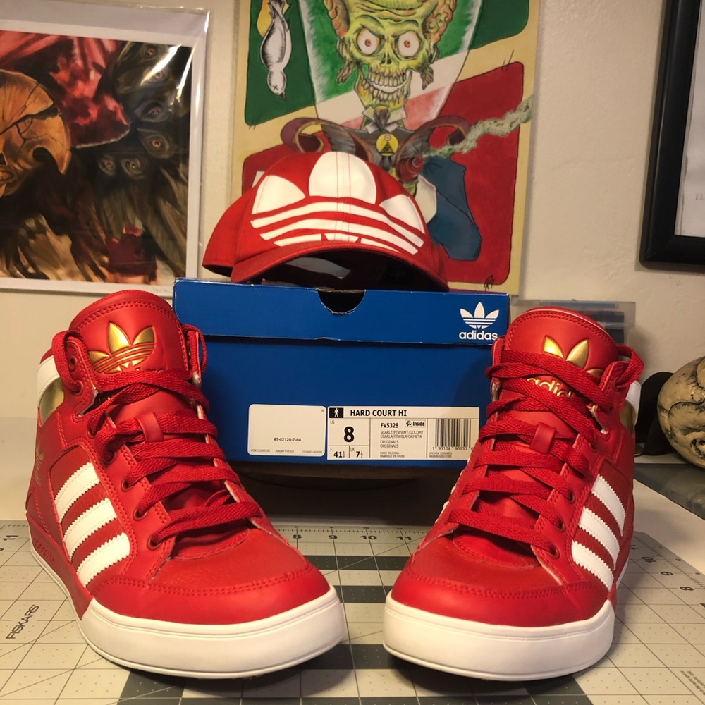 Adidas Hard court highs sz8,hat,zip up.3 for one!